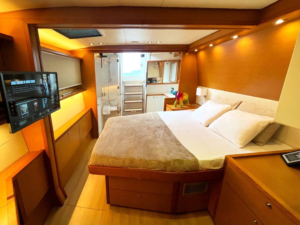 OceanSuite lagoon 56 charter catamaran